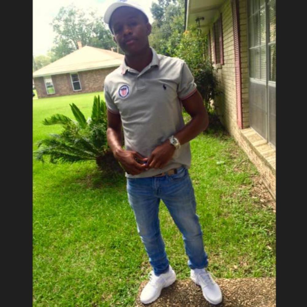 Meet your Posher, Dontae